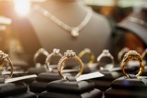 How to Find the Best Jewelry Stores in Phoenix | HHB Life